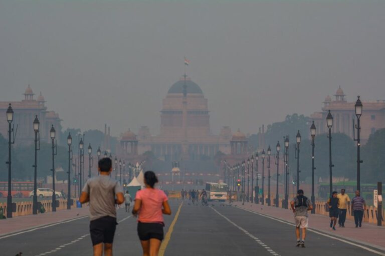 Parts of Delhi covered in smog, air quality remains poor; is capital on coldwave alert? – livemint.com